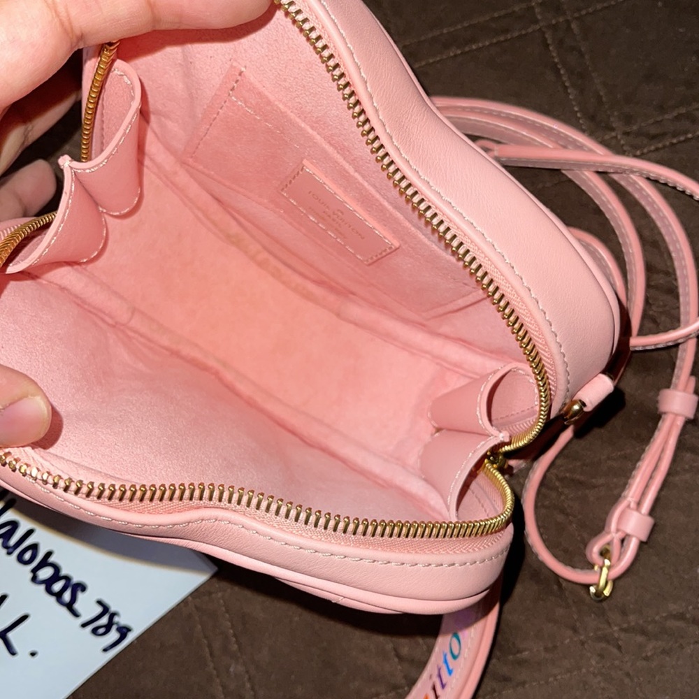 Louis Vuitton New Wave Limited Edition Love Lock Heart Pink Bag💕 - Picture 10 of 16